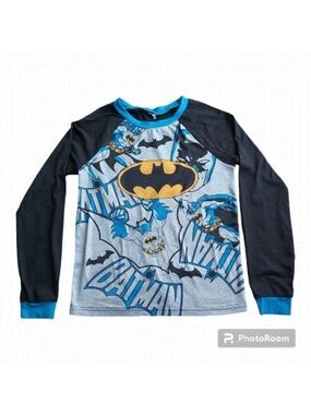 Boys Black/Gray Batman Long Sleeved Pajama Top Ages 7 -10